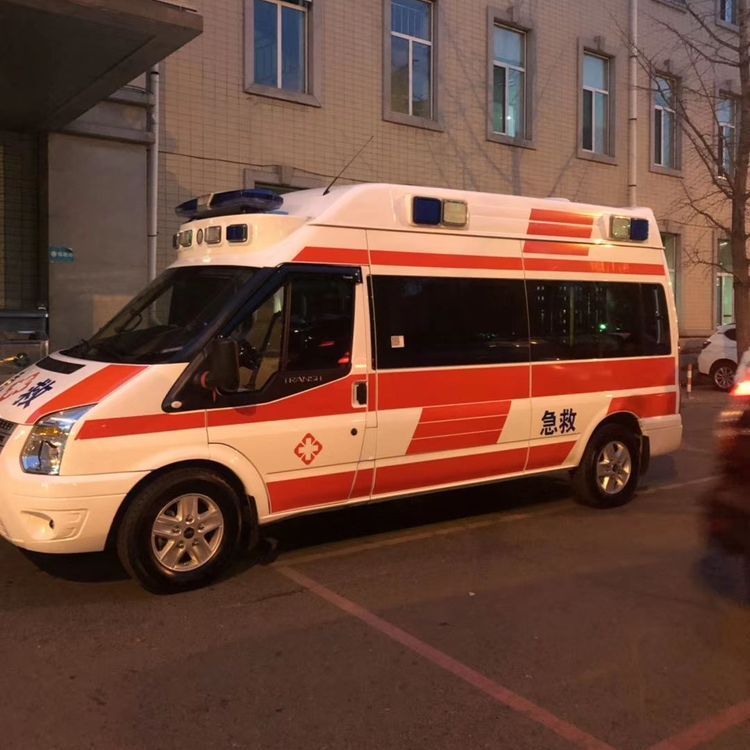 昆玉夜间租赁救护车护送病人转院：安全转运的 8 大核心注意事项